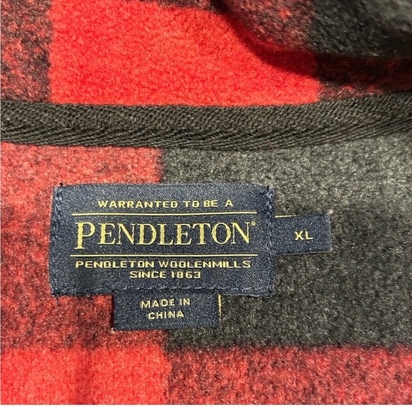 Pendleton black and red plaid jacket with quarter zipper size XL - Picture 3 of 6